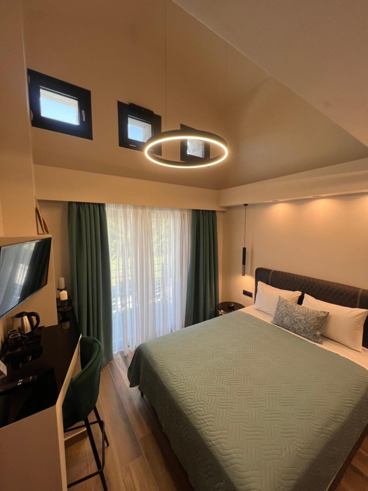 Etheres Tzoumerkon Mountain Resort Kataráktisz Kültér fotó