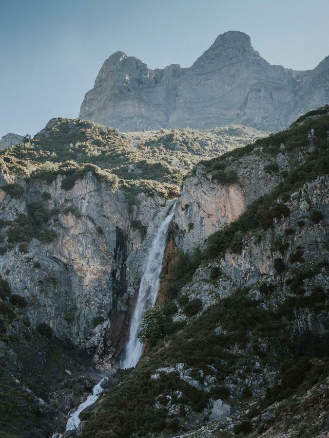 Etheres Tzoumerkon Mountain Resort Kataráktisz Kültér fotó